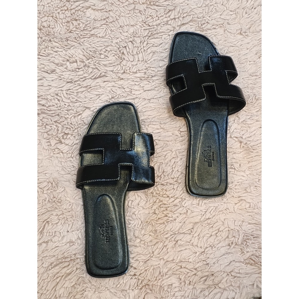 Hermes Oran Sandals Black Leather H Cut Out Flat Slides Size 39 Made in Italy - Picture 9 of 10
